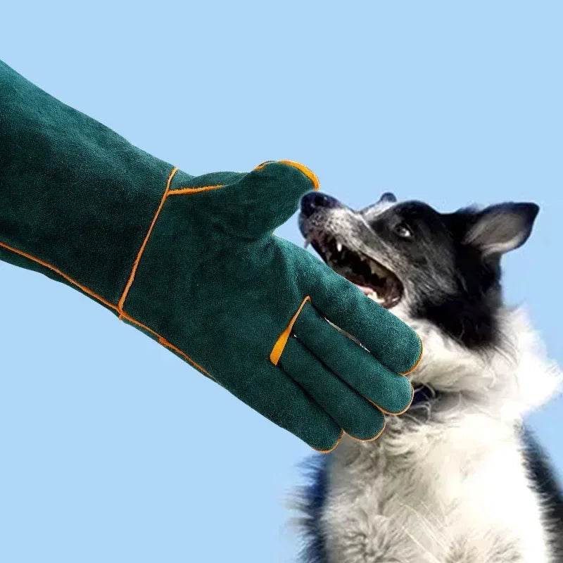 Bite Resistant Animal Gloves - Moment Pets