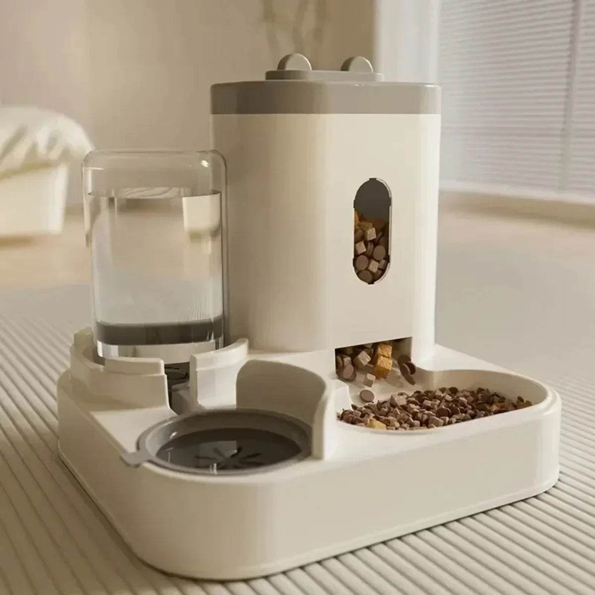 Automatic Pet Feeder Fountain - Moment Pets